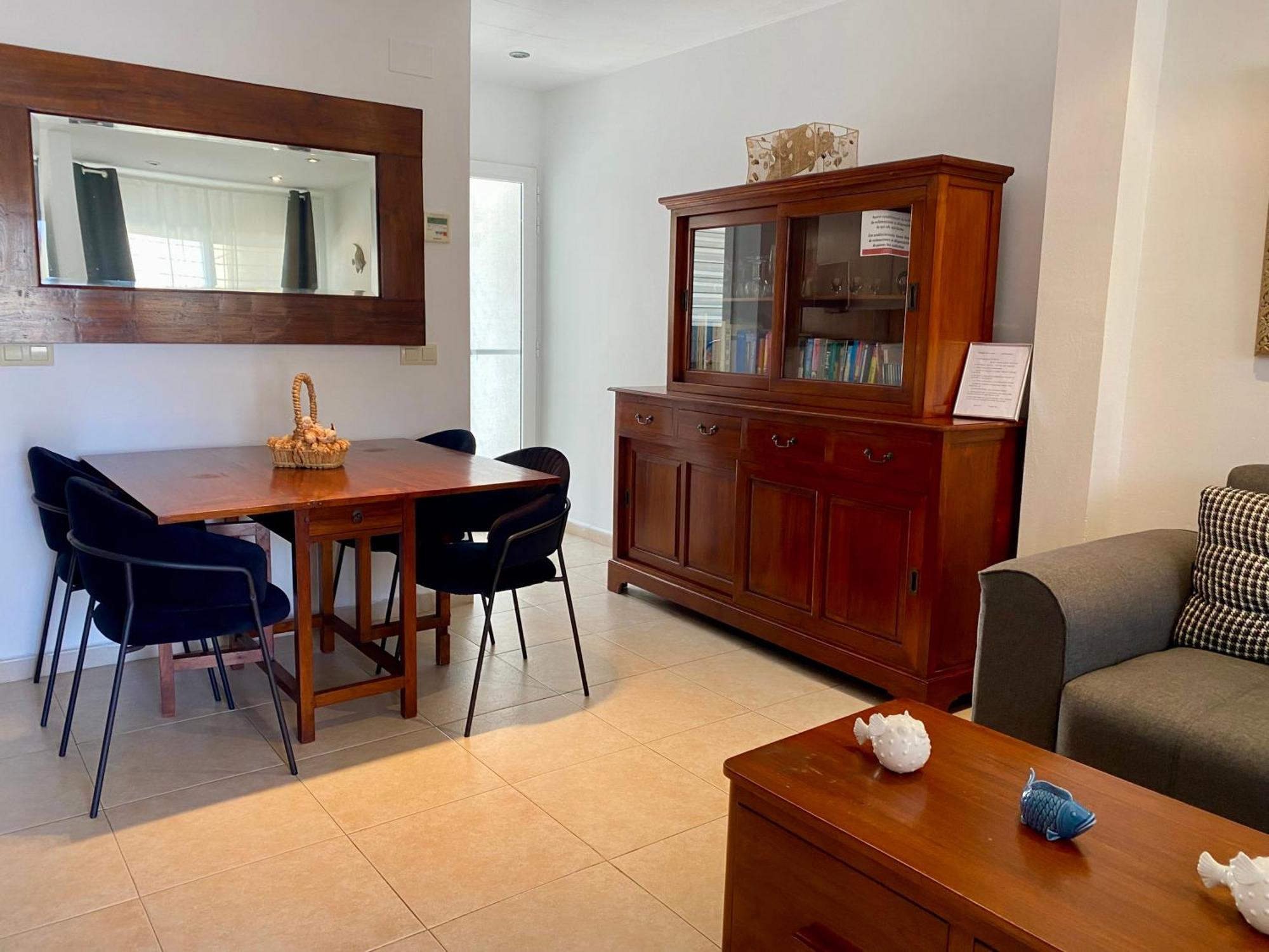 Ideal House At The In Apartment